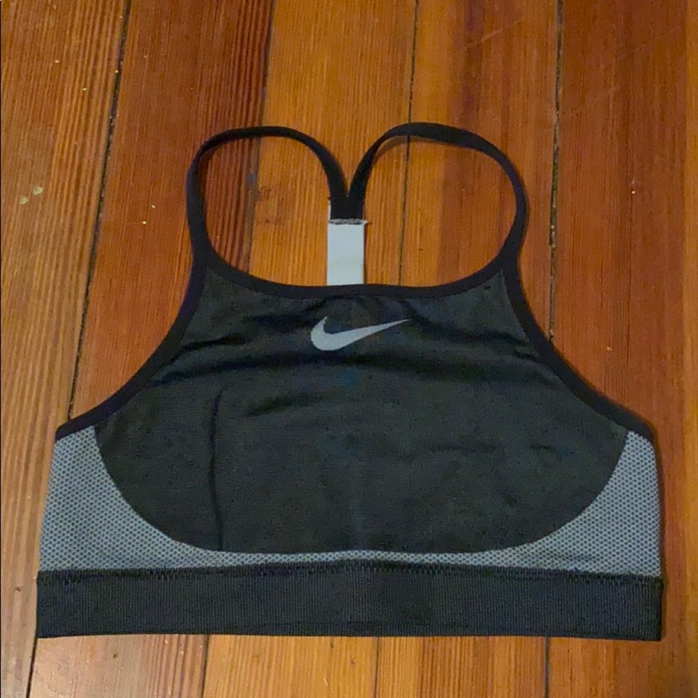 Nike’s girls sports bra